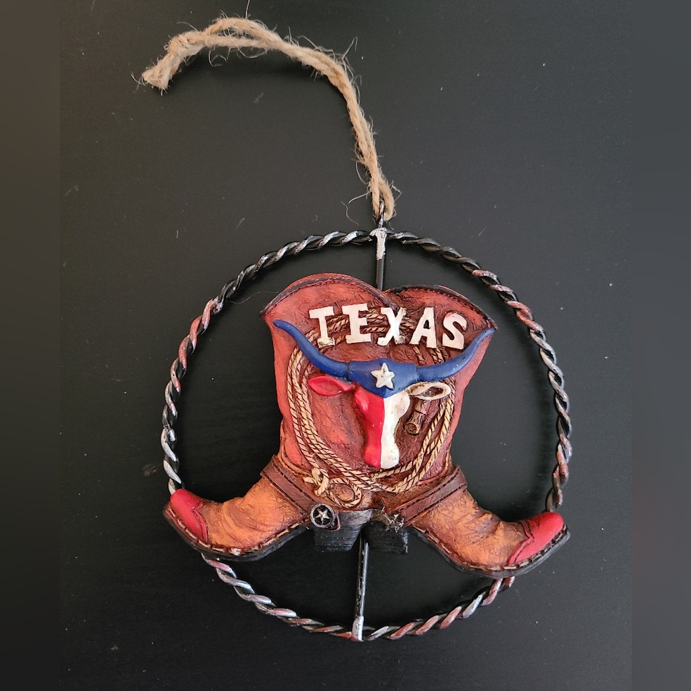 NWT Rustic Texas Cowboy Boots and Longhorn Ornament